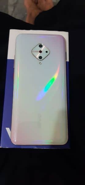 Vivo y51 4 128 with box charger 3