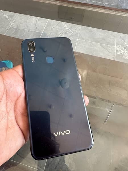 vivo y11 3gb 32gb 4