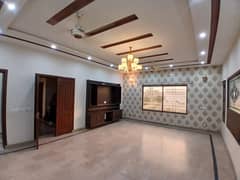 1 KANAL BRAND NEW UPPER PORTION FOR RENT IN LDA AVENUE-1