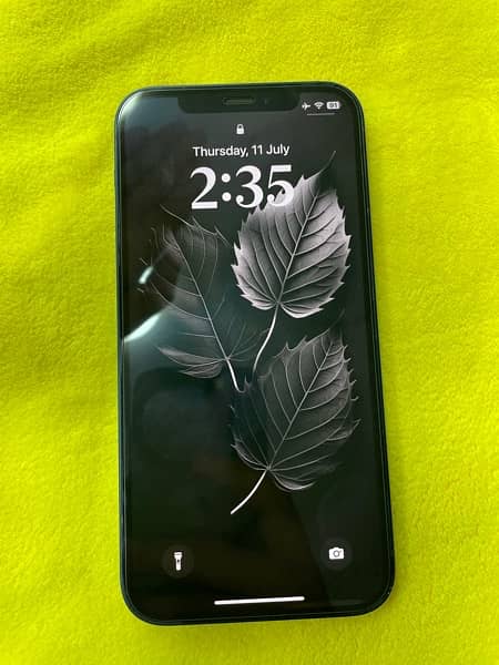 I Phone 12 64 GB 86% Health Non pta 10/8 condition waterproof 4