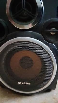 Samsung woofers with Amplifier Max VJ550 made in Japan