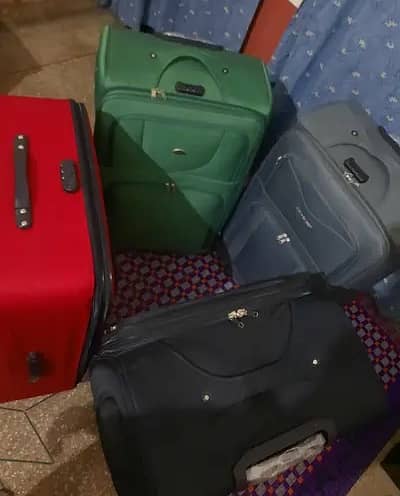 Imported Luggage Bags     1>Coloured Red,Black,Grey,Green 1