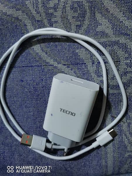 orignal charger tecno camon 20 (33w) 0