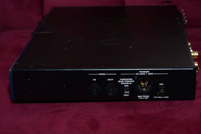 MOTU Traveler-mk3 – FireWire Audio Interface 2