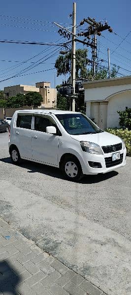 Suzuki Wagon R 2017 1