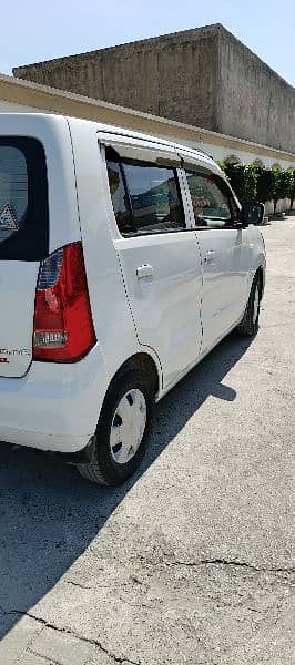 Suzuki Wagon R 2017 3