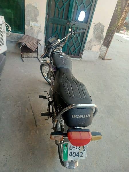 Road Price 70CC for sale in good co dition 6