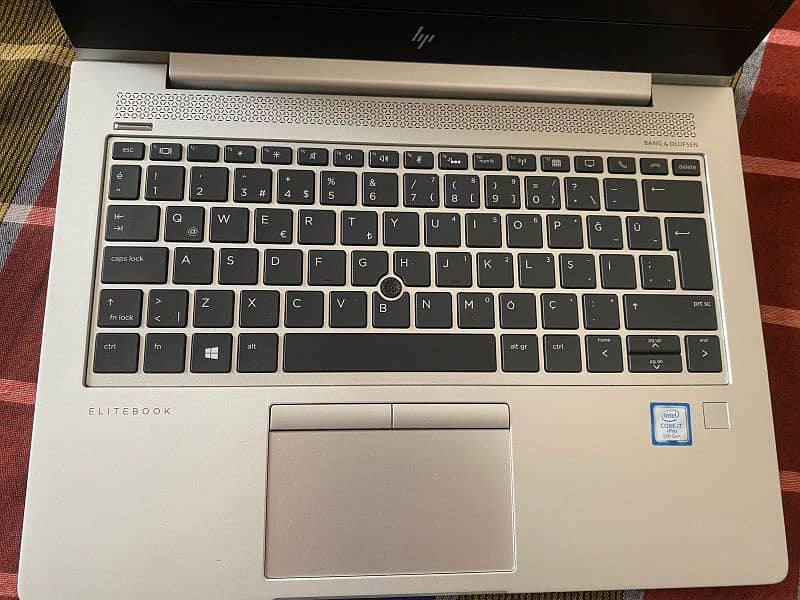 HP Elitebook For Sale Ha. only serious buyers 2