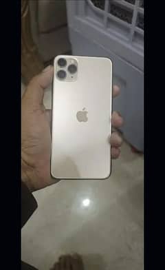 I phone 11 pro max gold colour