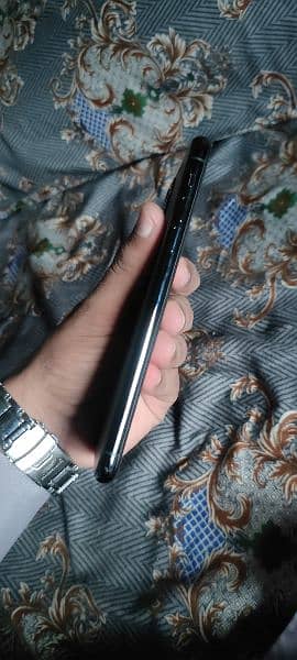 iPhone 11 pro max 256gb non pta 2