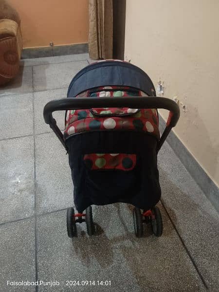 baby stroller and baby swing for sale 2