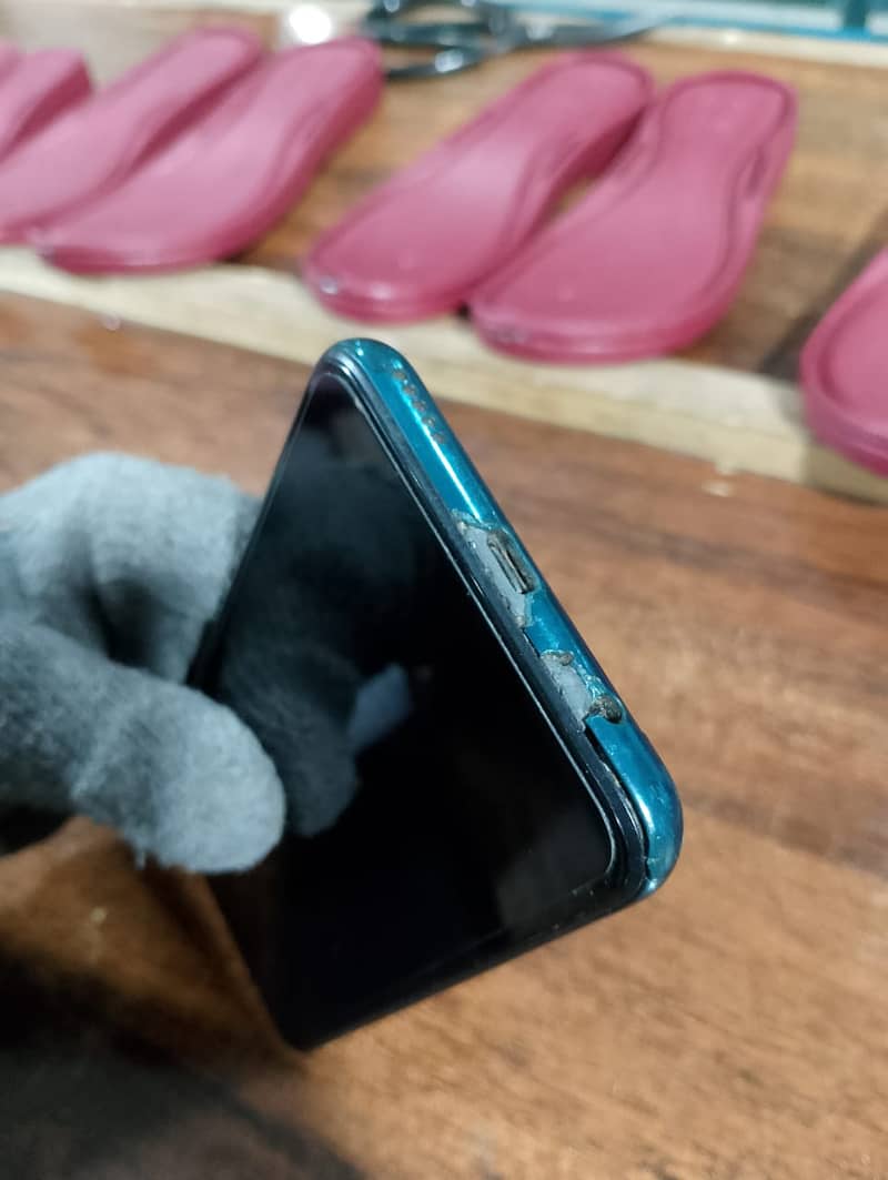 Huawei y9 prime 2019 4/128 condition 7/10 exchange possible 5