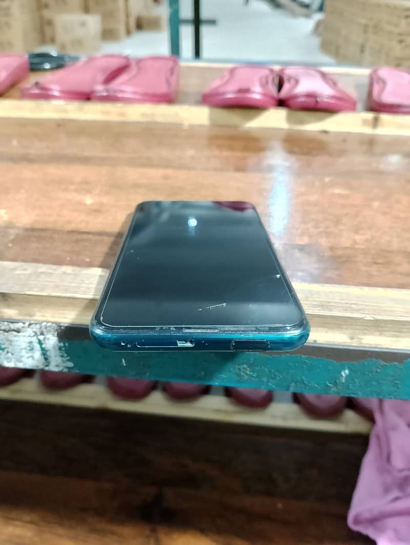 Huawei y9 prime 2019 4/128 condition 7/10 exchange possible 6