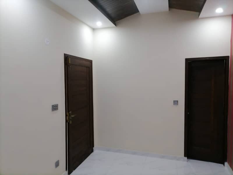 Prime Location 20 Marla Upper Portion In Lahore Is Available For rent 3