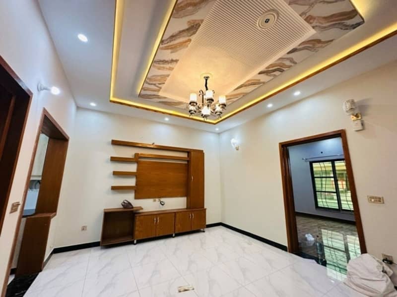 5 Marla Luxury House Available For Sale In Paragon City Lahore 3