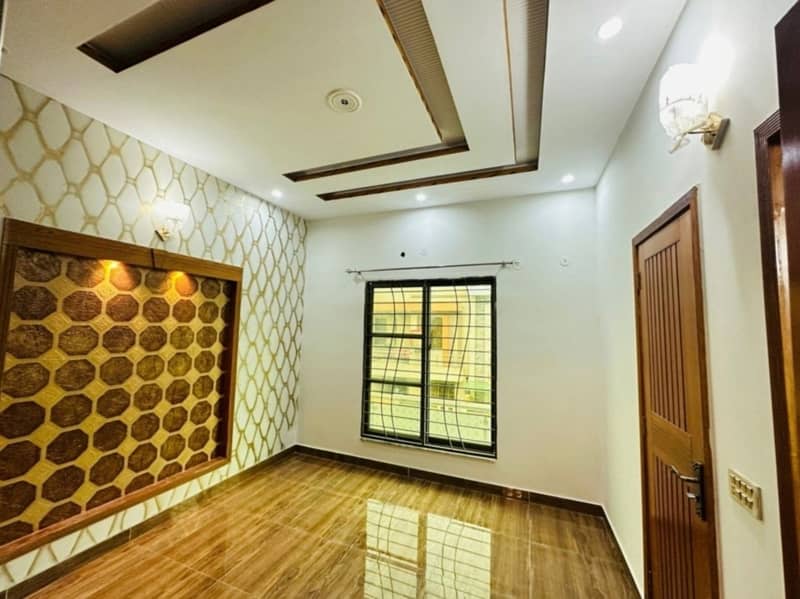 5 Marla Luxury House Available For Sale In Paragon City Lahore 6