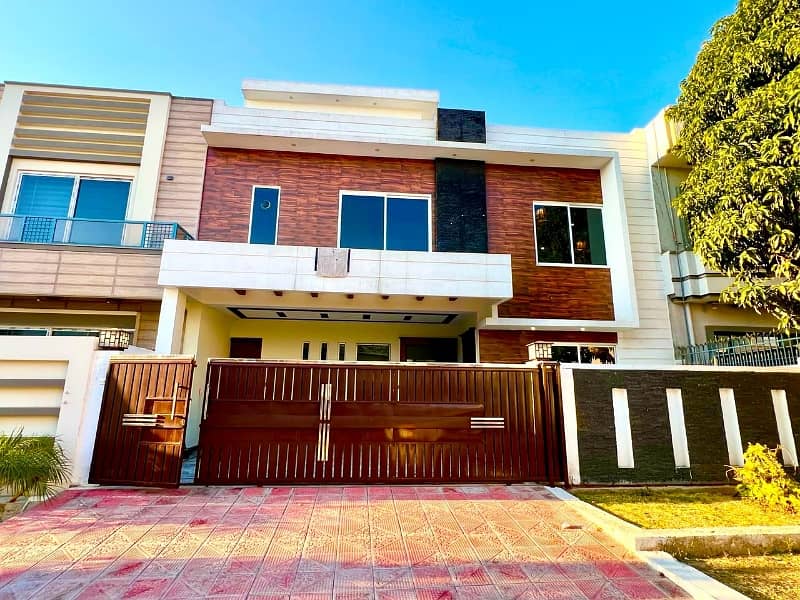 10 MARLA LUXURY BRAND NEW DOUBLE STOREY HOUSE FOR SALE MULTI F-17 ISB 0