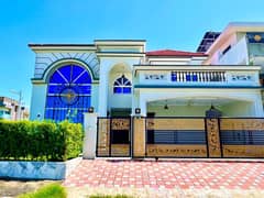 1 KANAL LUXURY BRAND NEW CORNER HOUSE FOR SALE MULTI F-17 ISLAMABAD