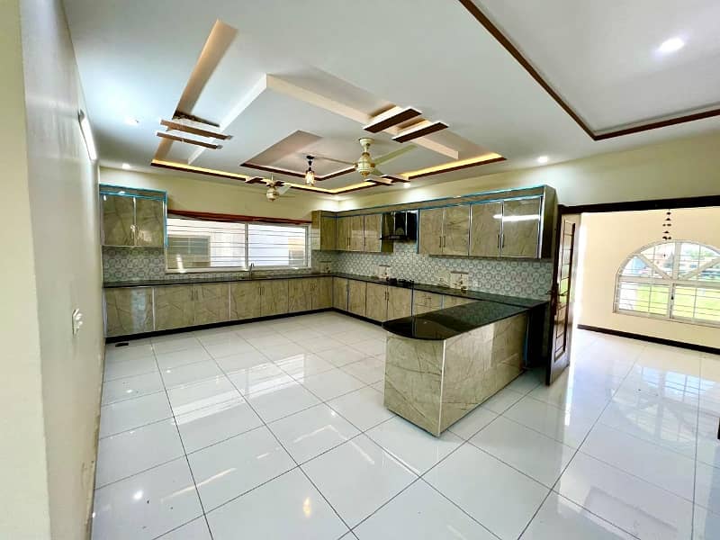 1 KANAL LUXURY BRAND NEW CORNER HOUSE FOR SALE MULTI F-17 ISLAMABAD 15