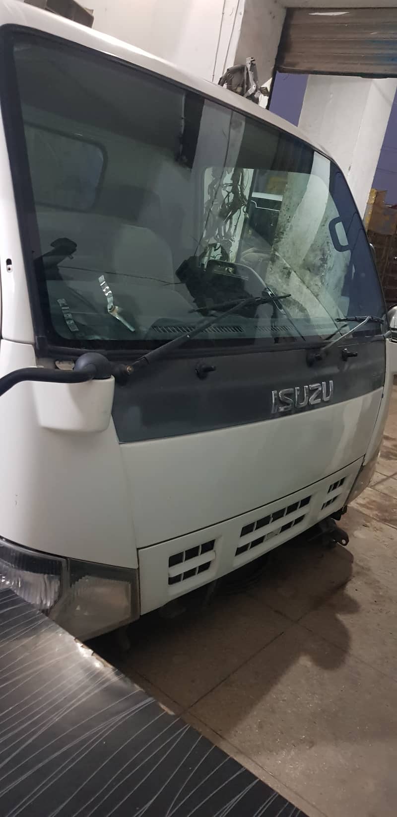 Isuzu Npr & Nkr Cabin 1