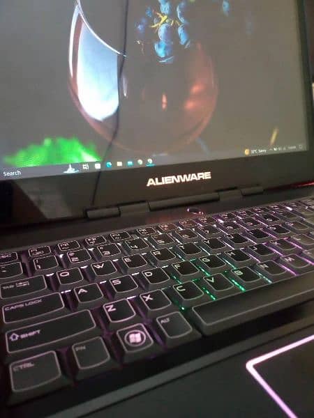 Alienware m14x r2 Gaming Laptop 3