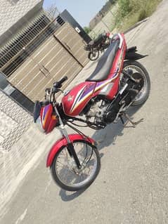 Honda 125 CG bike