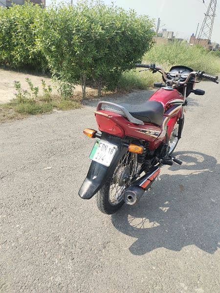 Honda 125 CG bike 9