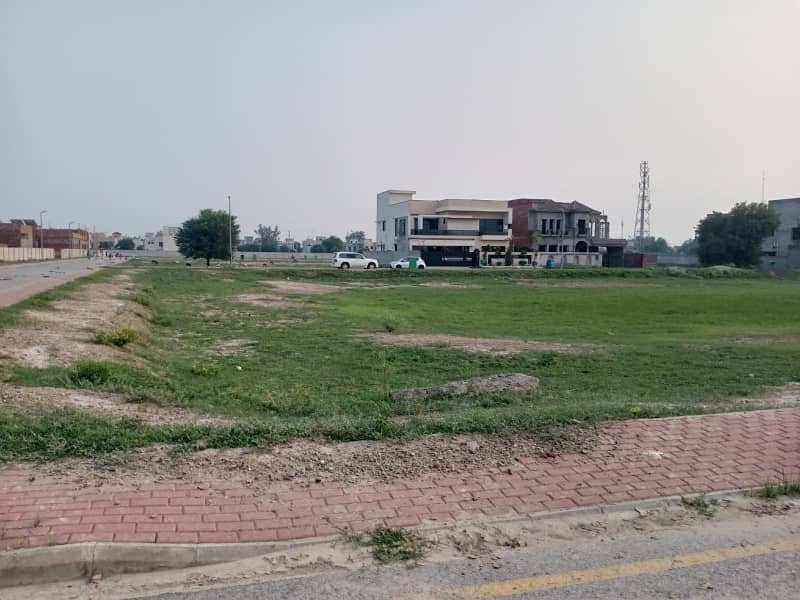 1 kanal low cost Residential Plot for sale In Nargis Block Bahria Town Lahore 2