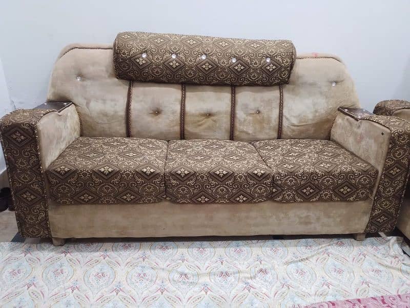 3+2+1 sofa for sale. 03224595599 2