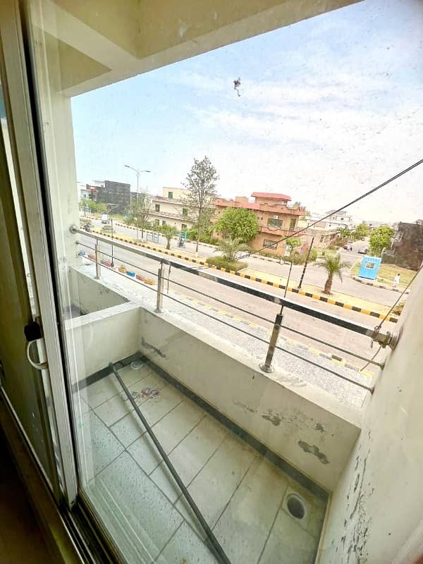 2 BEDROOM FIRST FLOOR FLAT FOR SALE F-17 ISLAMABAD 2