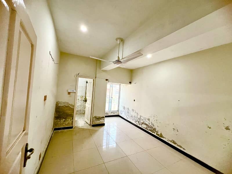 2 BEDROOM FIRST FLOOR FLAT FOR SALE F-17 ISLAMABAD 3