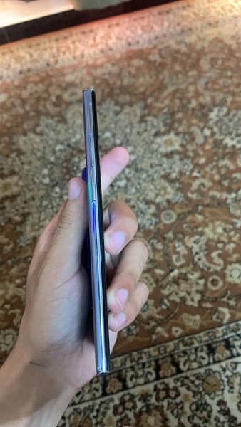 Samsung note 10 plus 12/512 GBs Little shade in screen permanent patch 3