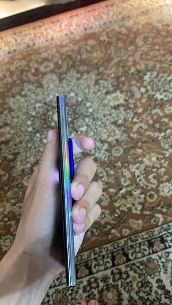 Samsung note 10 plus 12/512 GBs Little shade in screen permanent patch 4