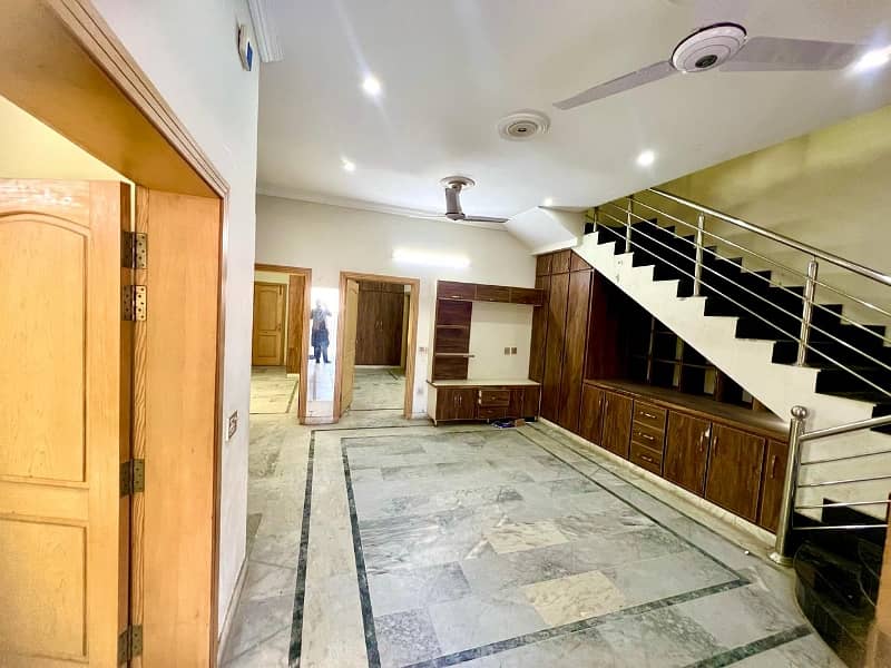 8 MARLA FULL HOUSE FOR RENT WITH GAS IN CDA APPROVED SECTOR F 17 MPCHS ISLAMABAD 10