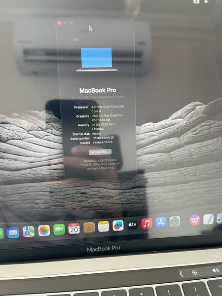 MacBook Pro 13 inches 2017 3