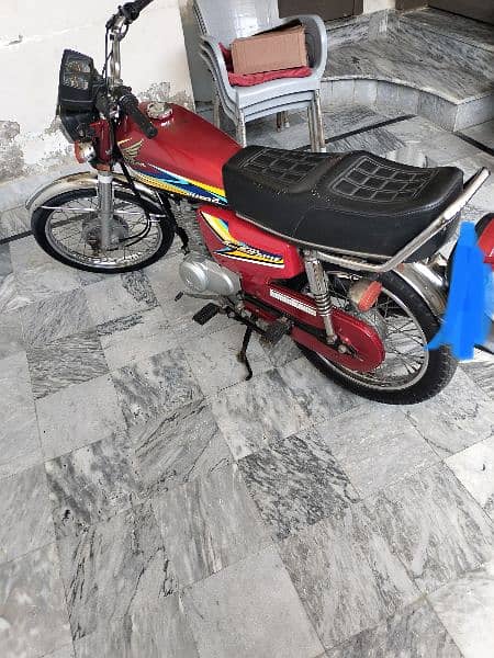 Honda 125 with Original Condition 1