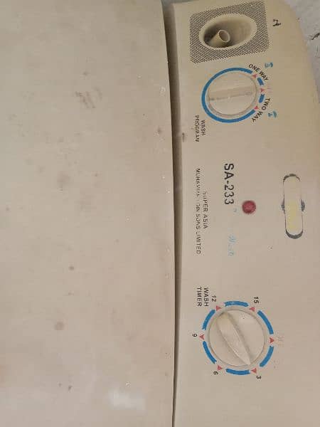 urgently selling Washing machine and dryer 1