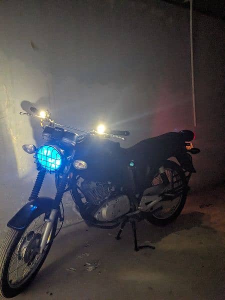 suzuki gs150 2