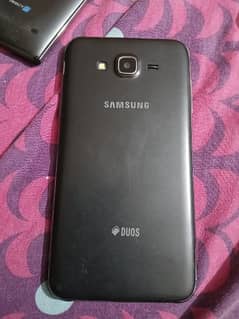 Samsung J7