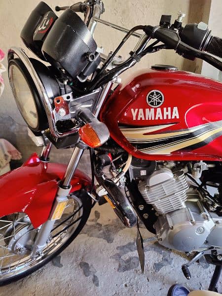 Yamaha YB 125z lush condition 15