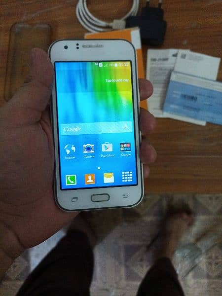 samsung Galaxy j1 with box and charger 6