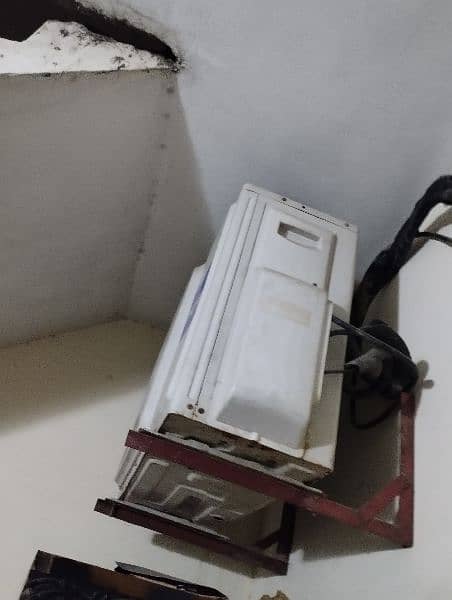 haier 1.5 ton AC DC inverter 2