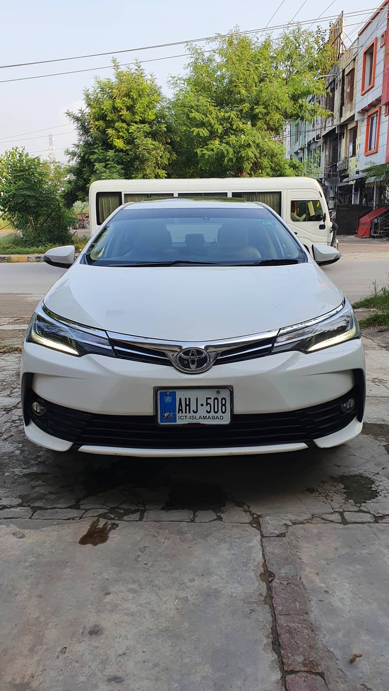 Toyota corolla altis grande 1.8 full options 11