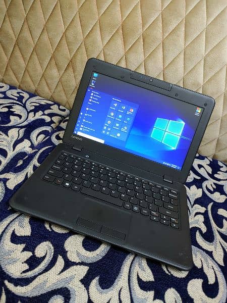 Windows Lenovo Laptop 4GB 256GB 8