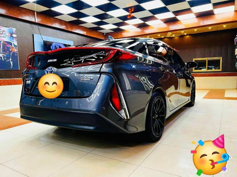 Toyota Prius 2017 PHV 8