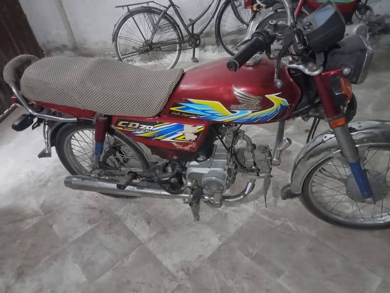 Honda CD 70 bike 2