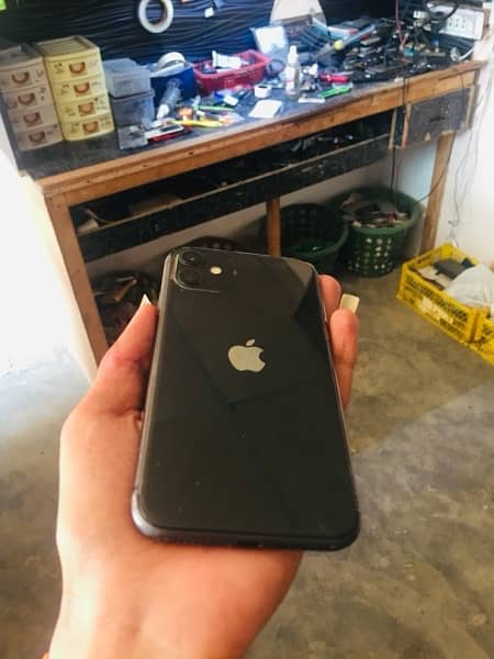 iPhone 11 …. 128gb battery health 86 1