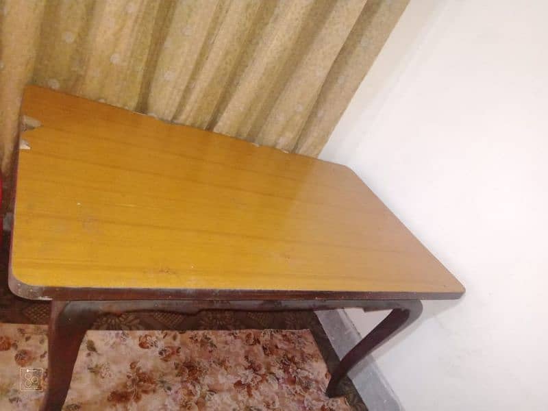 lakri  ka table 0