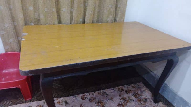 lakri  ka table 1