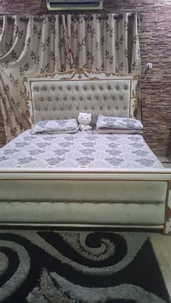 bed set good condition